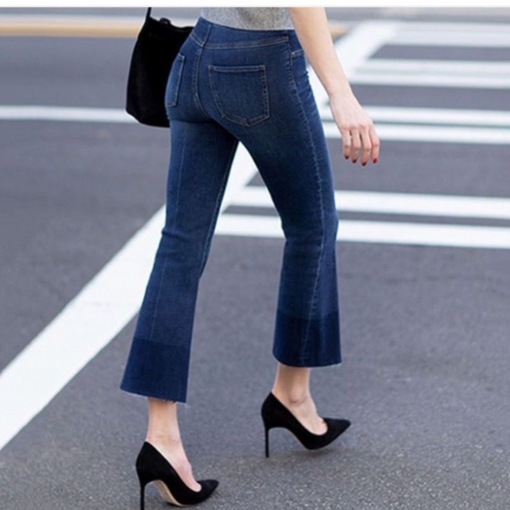 NEW Spanx Cropped Flare Jeans Women's XS Pull On Waist 20231